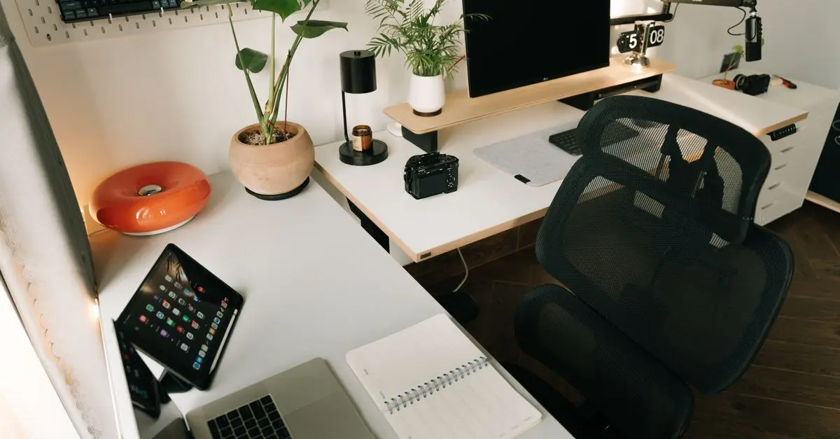 Comment créer un bureau à domicile productif avec la technologie